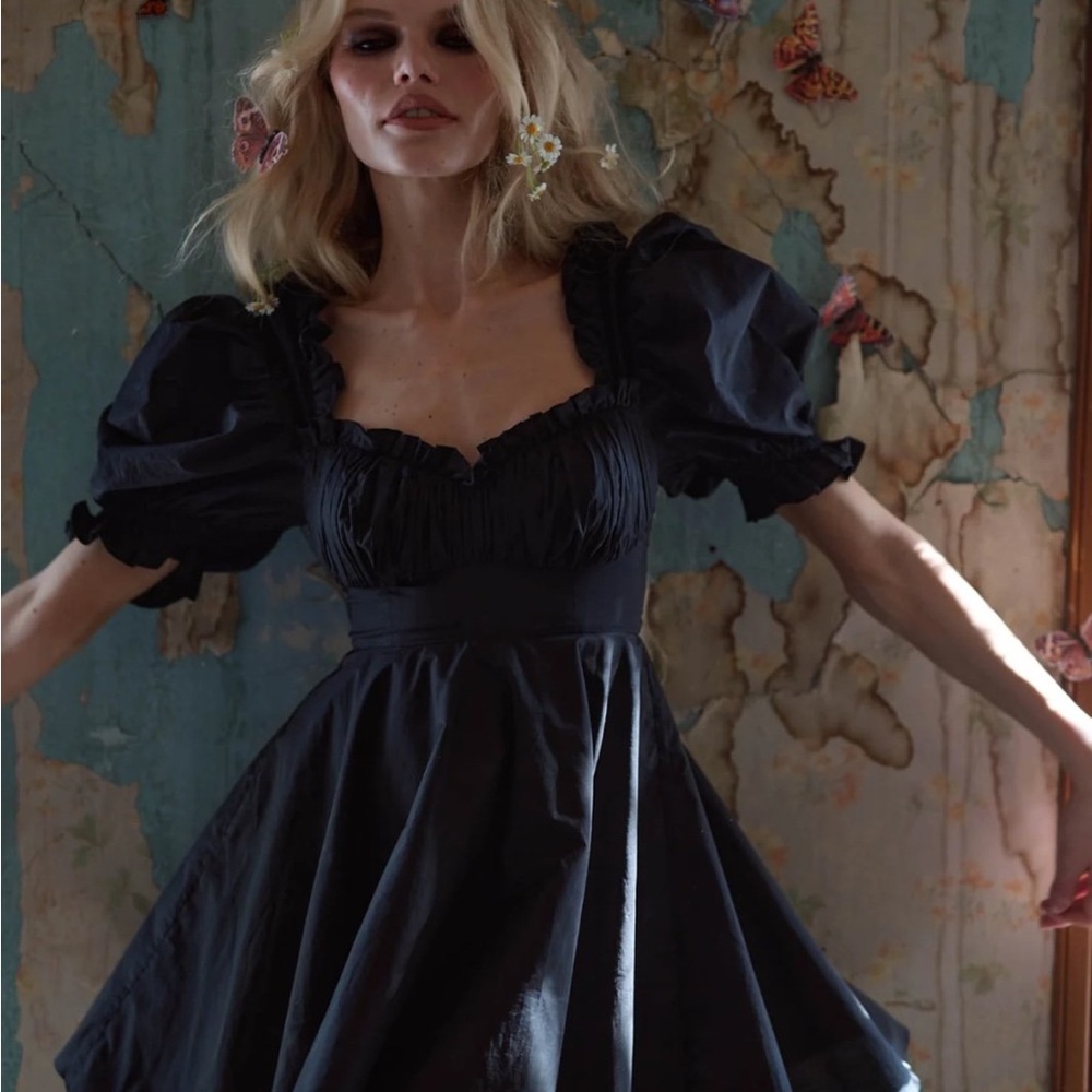 Selkie Caviar Puff Dress